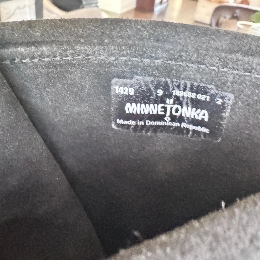 Minnetonka Black Lace-Up Women's Boots - Picture 4 of 5